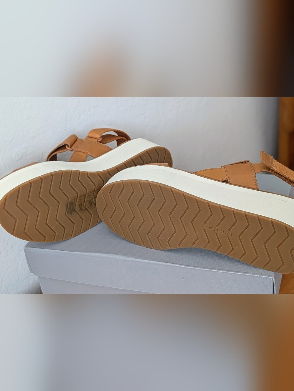 (NEW IN BOX♥️) Everlane Tan Leather Platform Sport Sandals Size 8 Never Worn - Picture 7 of 9